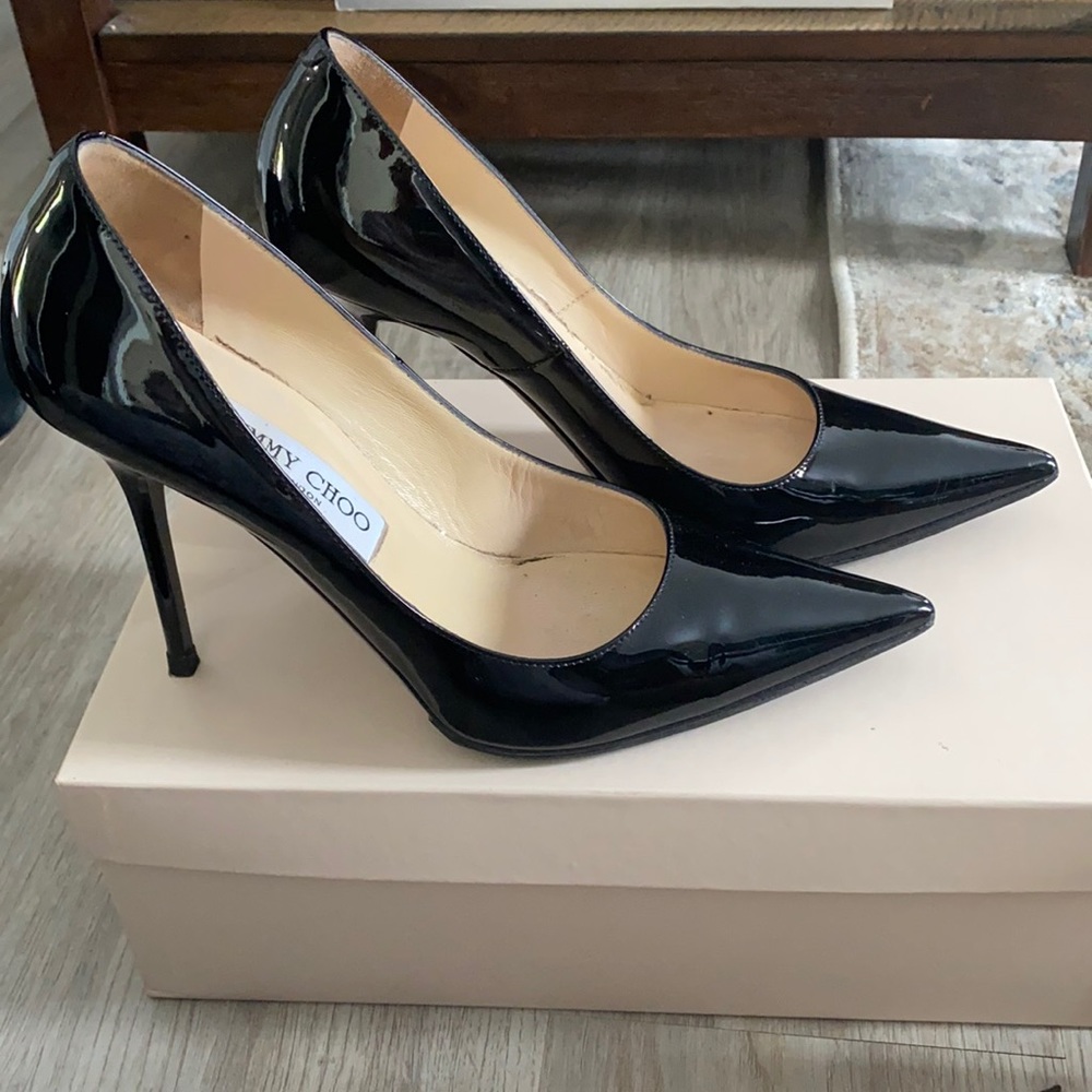 Jimmy Choo Black Patent leather pumps size 37